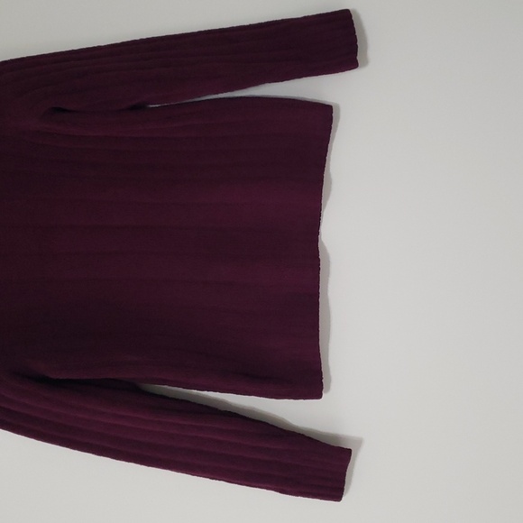 Royal Robbins Women Turtleneck Sweater Small Purple Wine Merlot Outdoor Soft - Picture 3 of 10